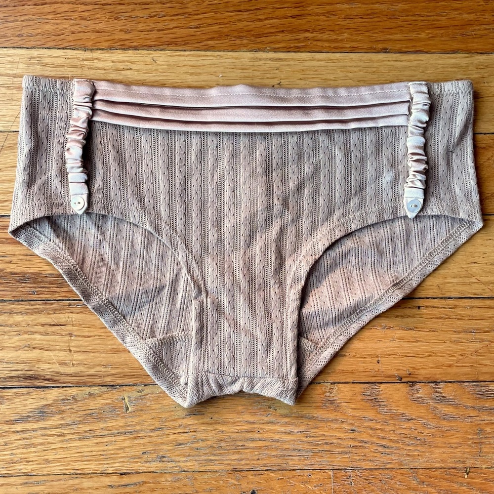 Etam - Cute Khaki Pointelle & Satin Brief - S, Never Worn.